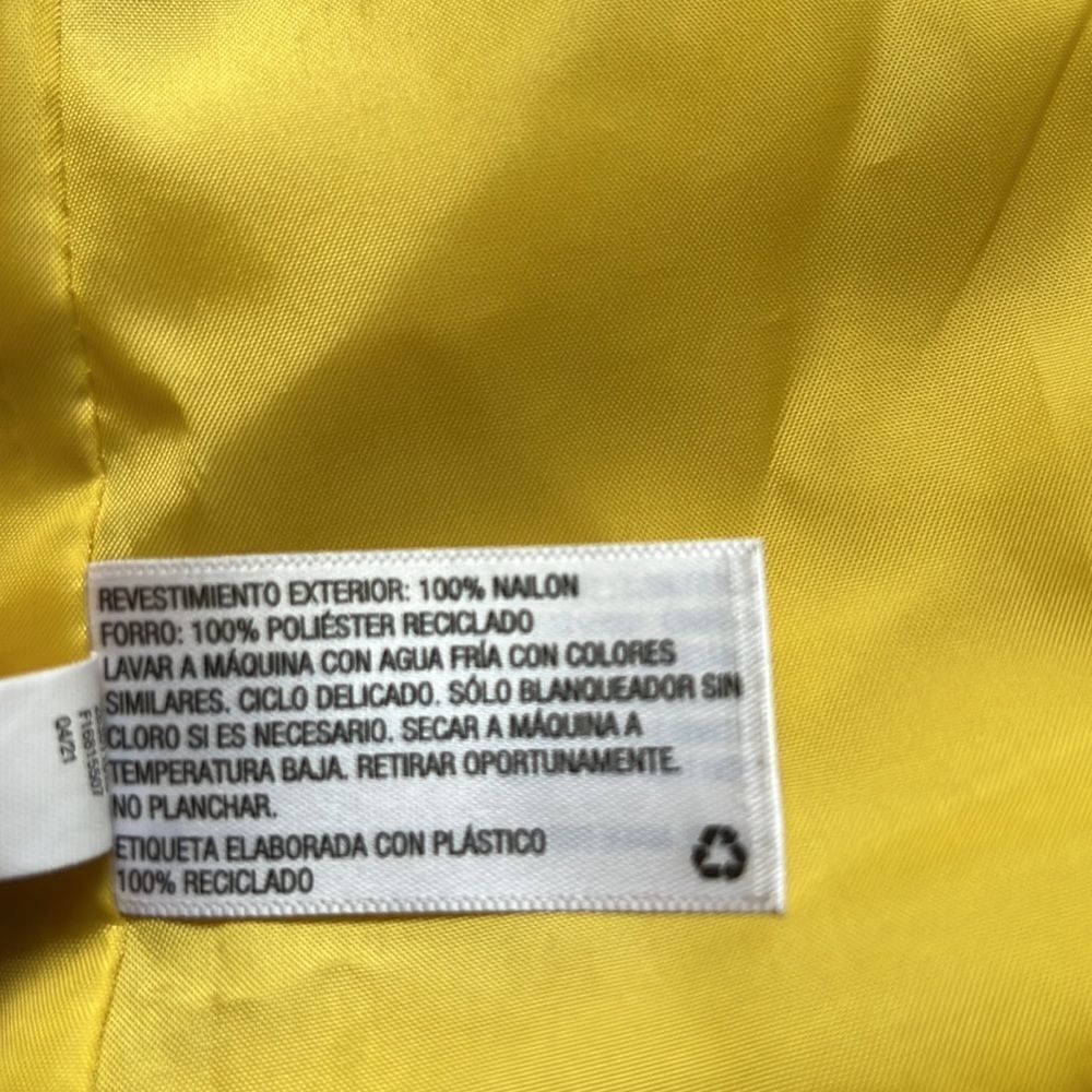 ⭐️a New Day Women's Rain Jacket⭐️ - Picture 4 of 10